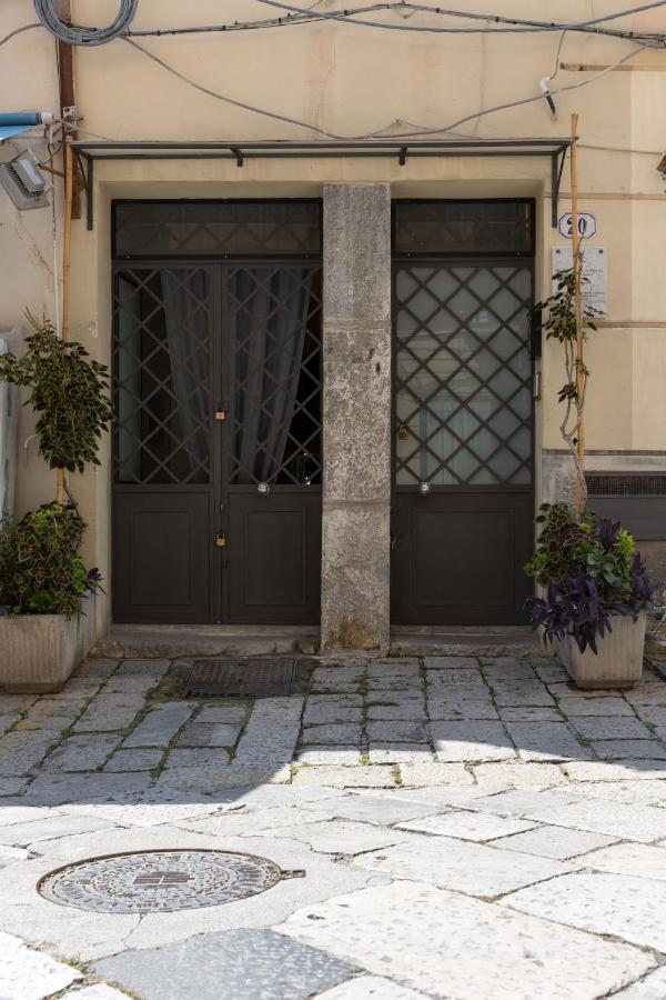 La Casa Del Cacciatore - Alloggio Con Terrazzo Apartment ปาแลร์โม ภายนอก รูปภาพ