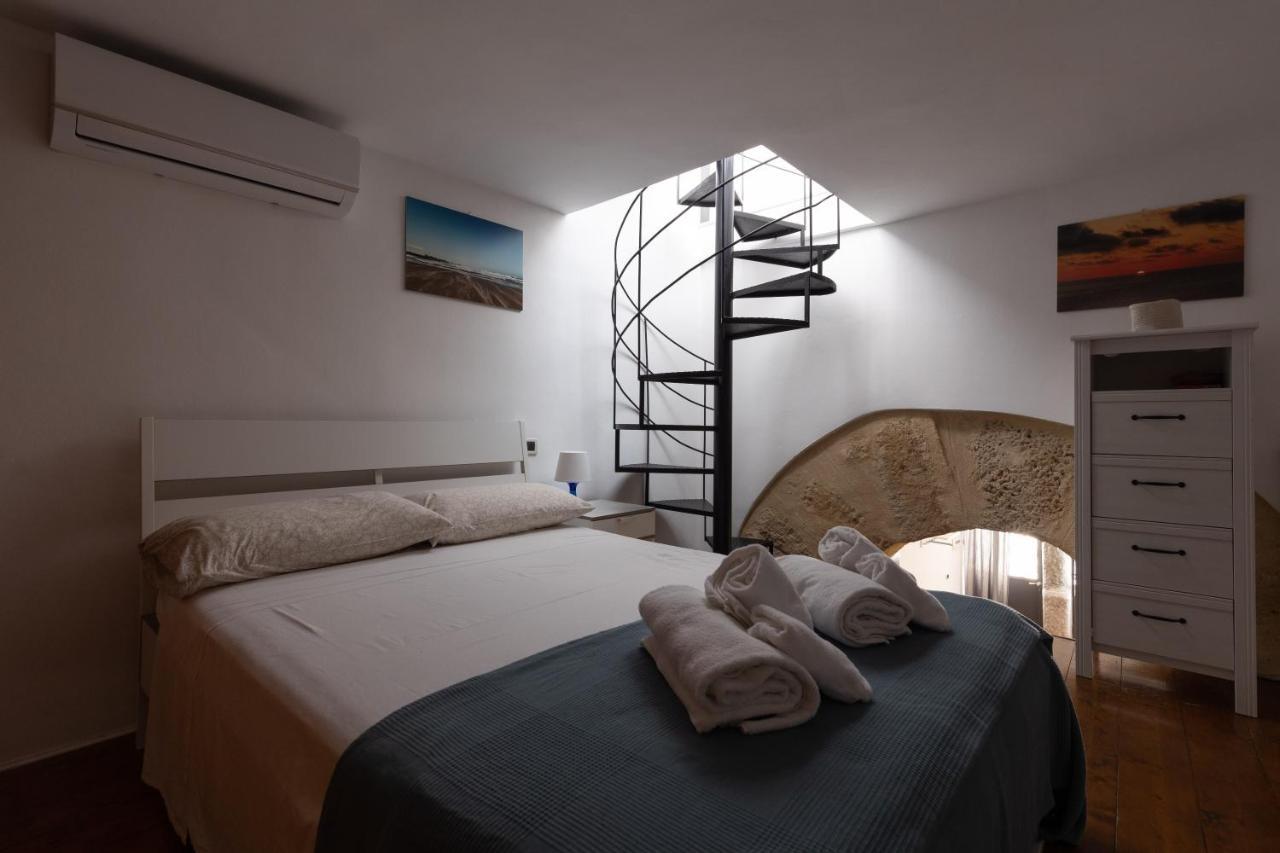 La Casa Del Cacciatore - Alloggio Con Terrazzo Apartment ปาแลร์โม ภายนอก รูปภาพ