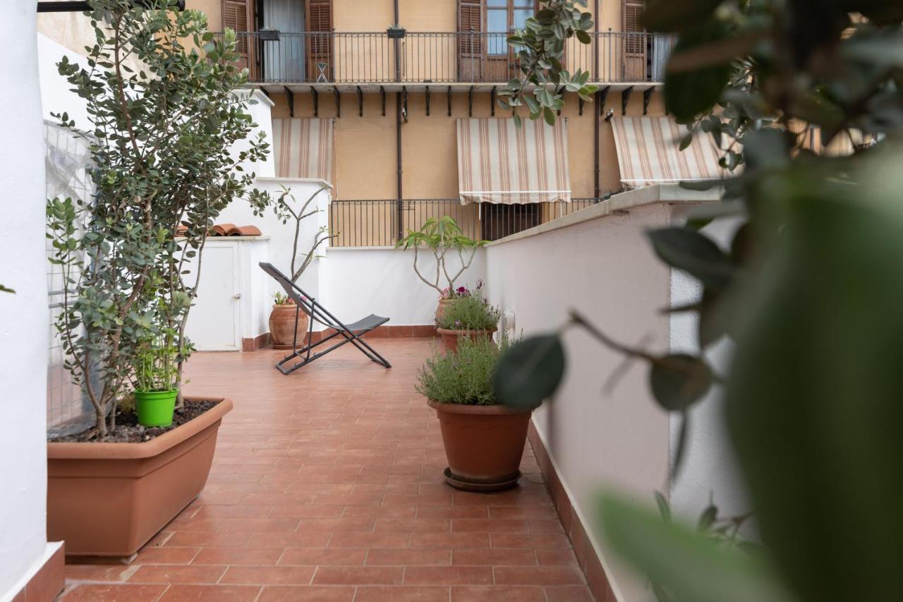 La Casa Del Cacciatore - Alloggio Con Terrazzo Apartment ปาแลร์โม ภายนอก รูปภาพ